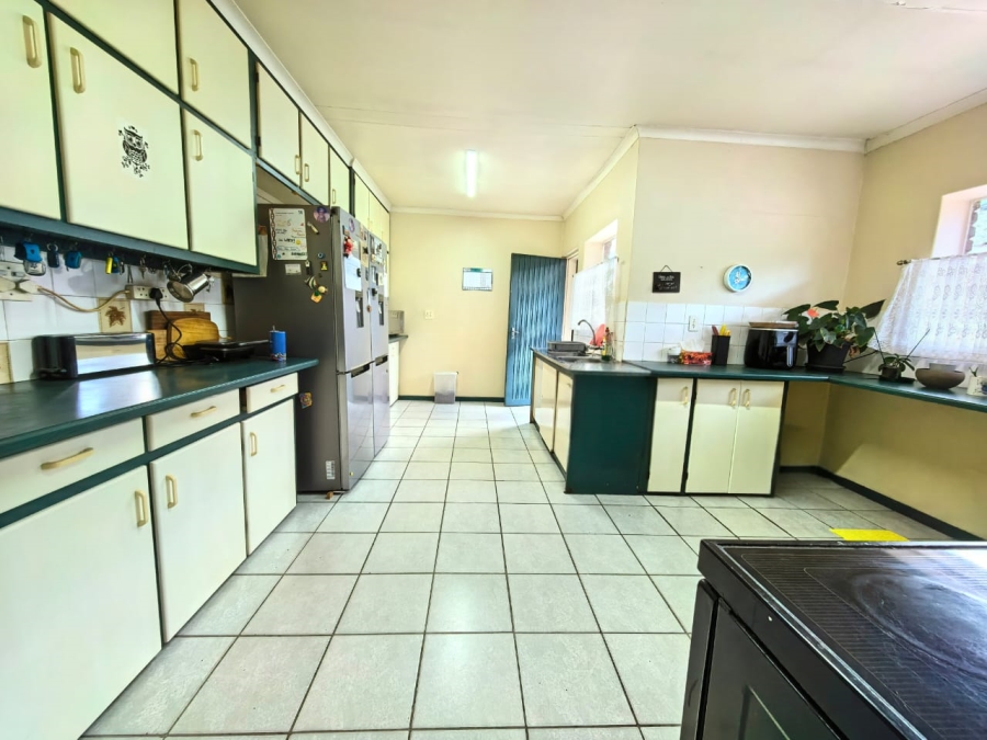 4 Bedroom Property for Sale in Vaalpark Free State